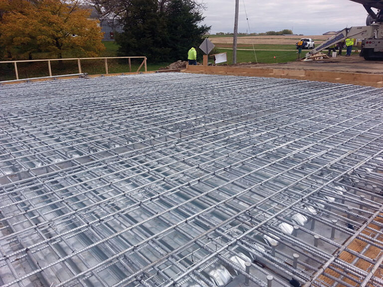 Read more about the article Why Hot Dip Galvanized Wire is Vital to Construction and Industry